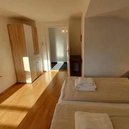 Haus Therese شقة
